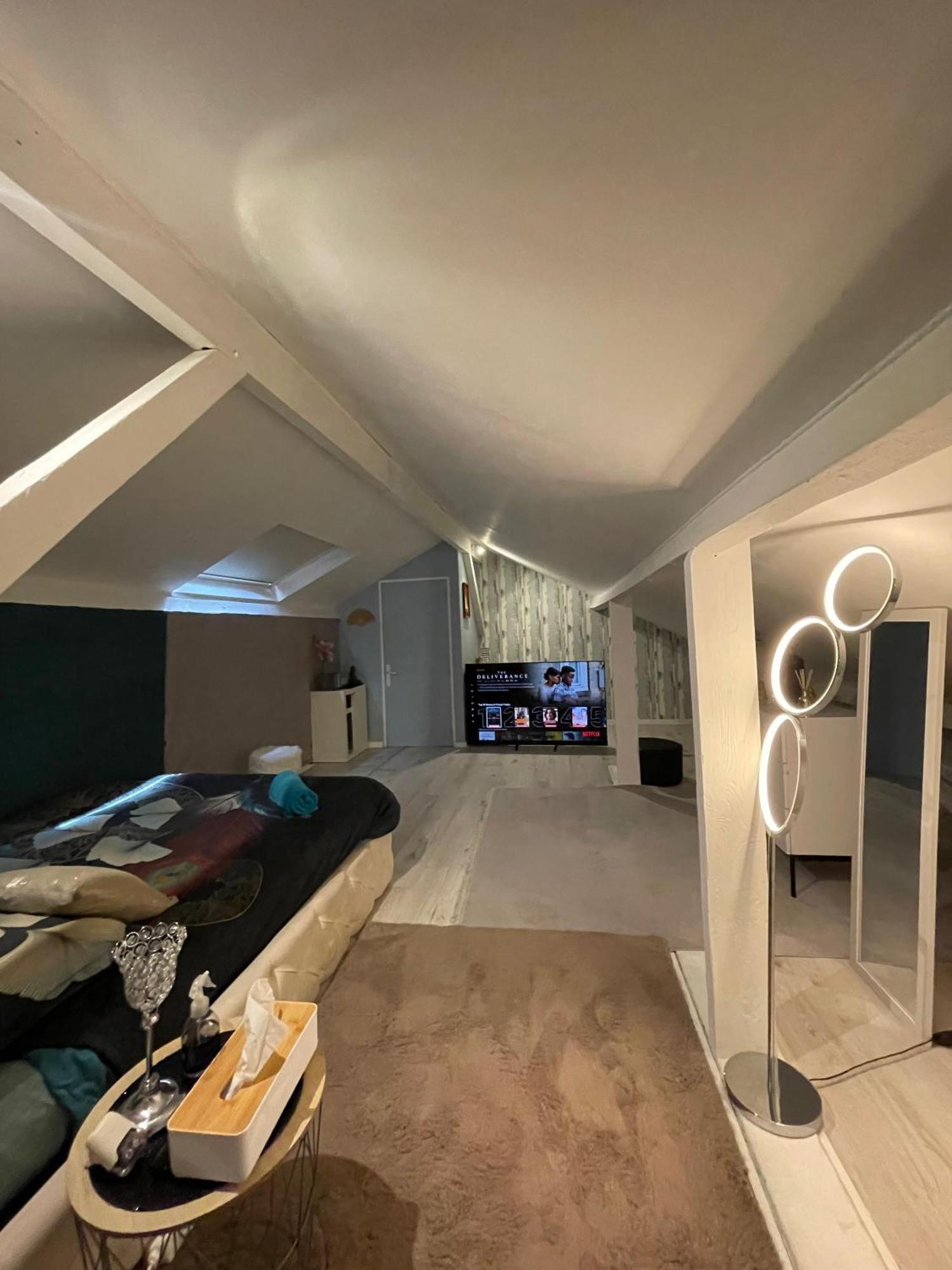 Appartamento Sharmila Bois-Colombes Esterno foto